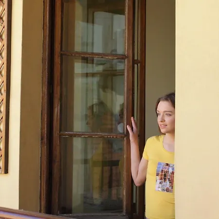 Intro Hostel *