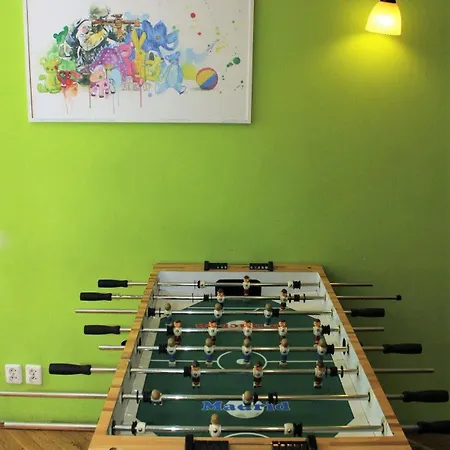 Intro Hostel